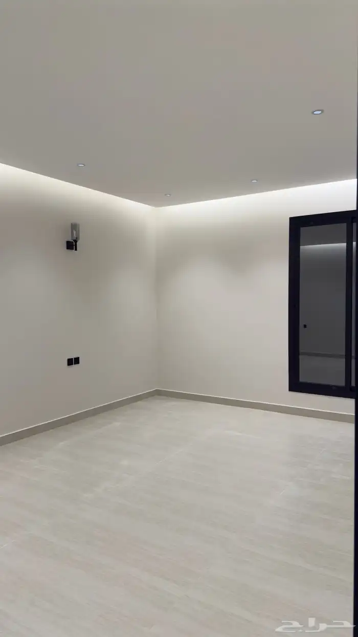 فلل للبيع الحلقه الشرقيه بمساحات غرف واسعه 5