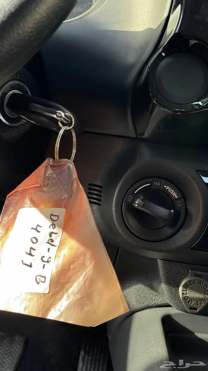 تويوتا هايلكس غمارتين GLX S دبل تماتيك مفتاح 2025 - 125.000 6