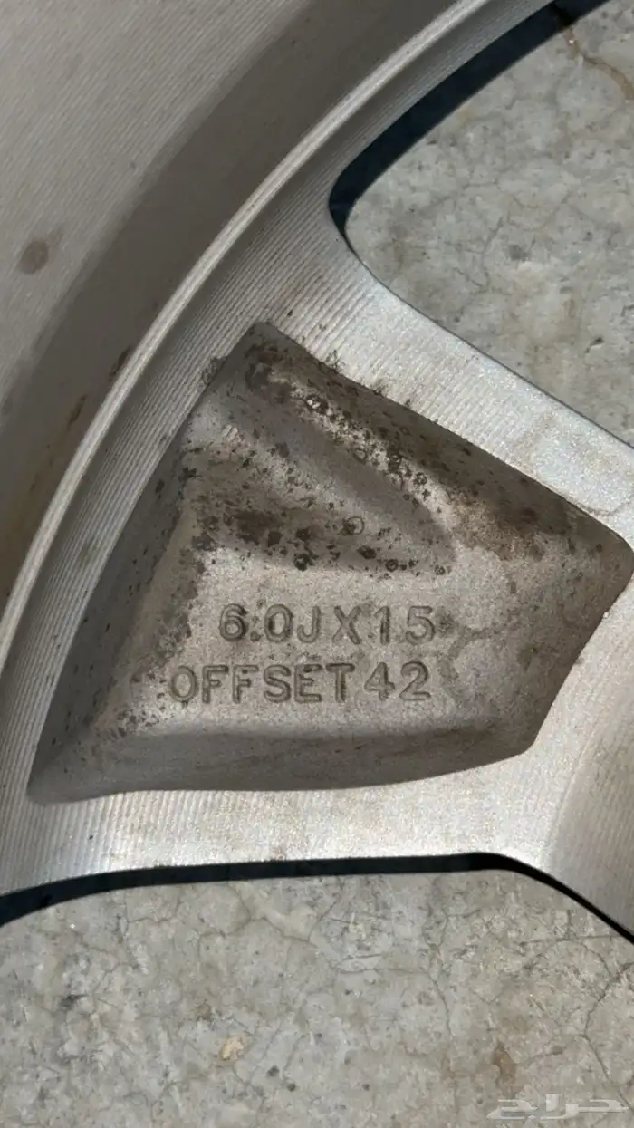 جنوط النترا مقاس 15 عليها ختم هونداي اصليه 2