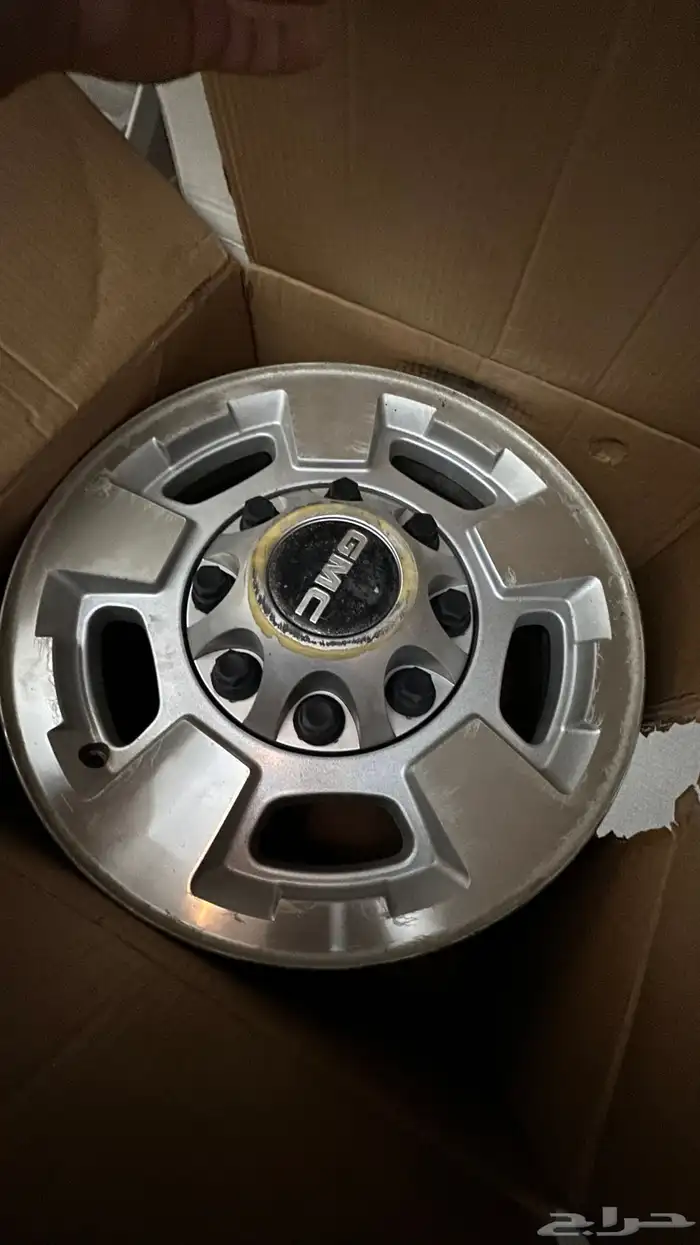 للبيع جنوط جمس سييرا سلفرادو اتش دي 2500hd 8 مسمار 2