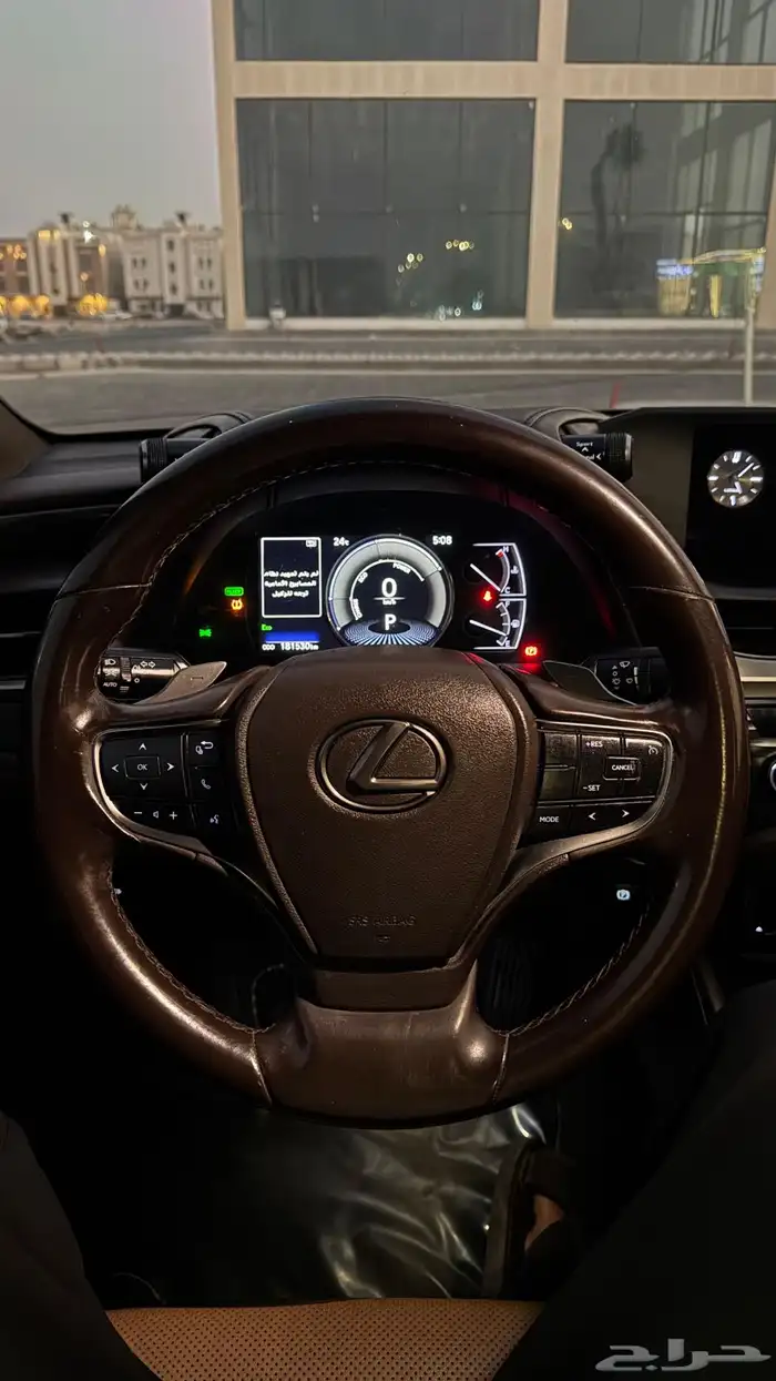 لكزس ES300 - HYBRID 10