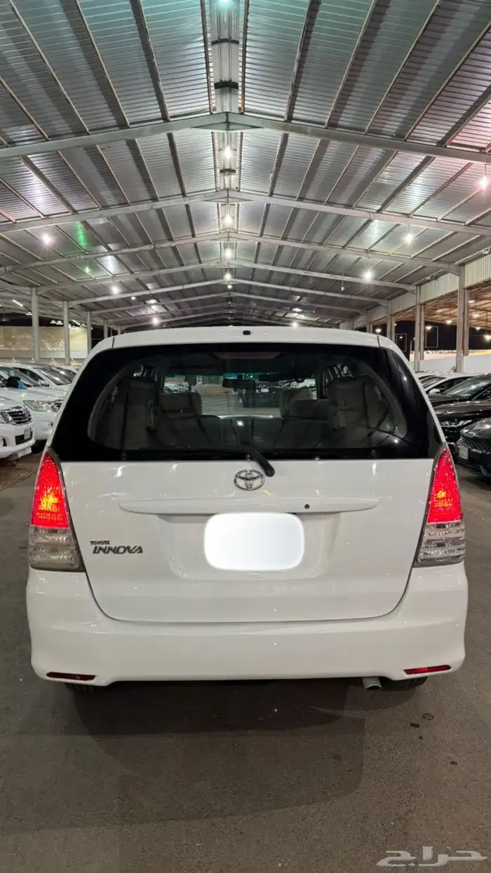 تويوتا انوفا 2011 قير عايدي 3
