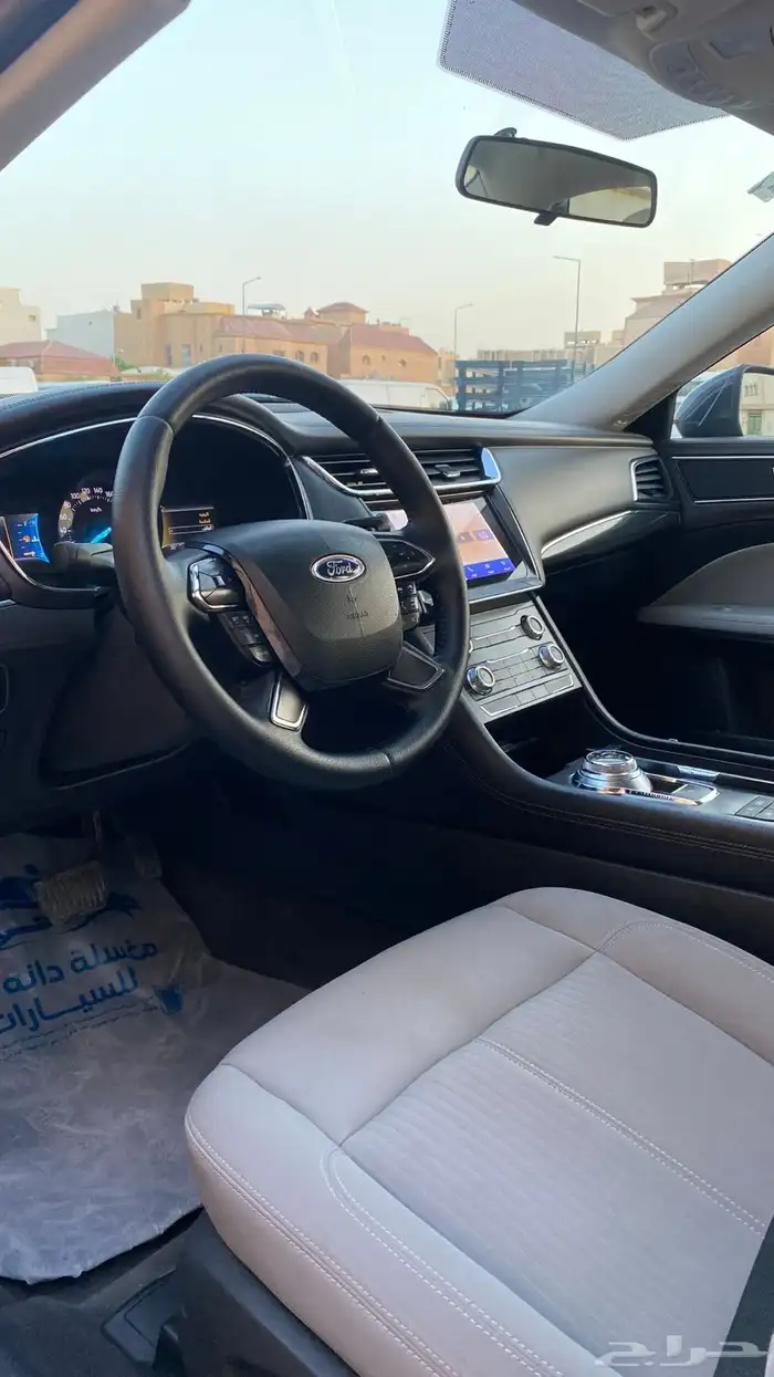 فورد تورس 2020 نص فل نظيف للبيع 8