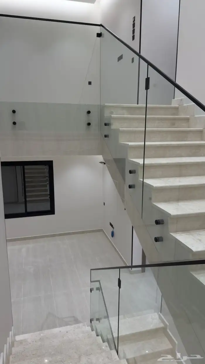 فلل للبيع الحلقه الشرقيه بمساحات غرف واسعه 7