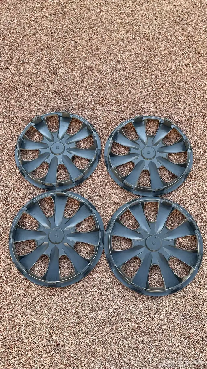 طيس كورولا 2008 جديده 7