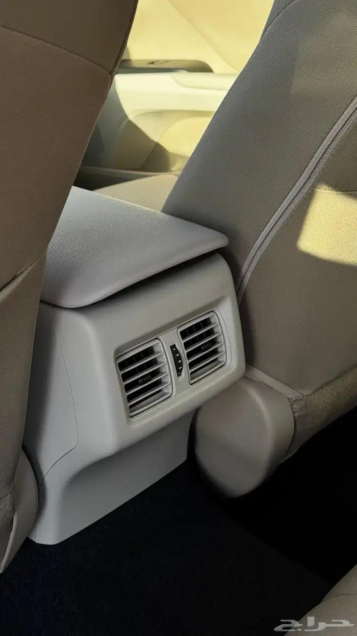 تويوتا كامري LE هايبرد ستاندر 2024 بريمي - 101.500 6