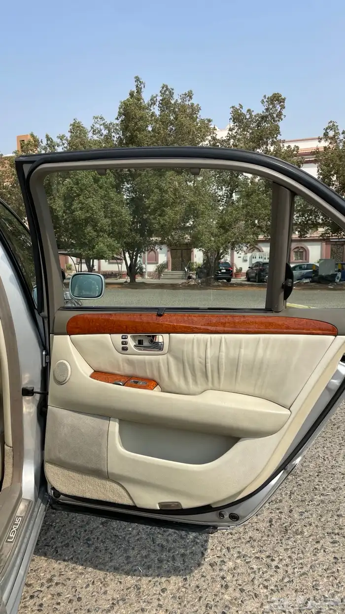 لكزز430سعودي فل كامل موديل 2004 13