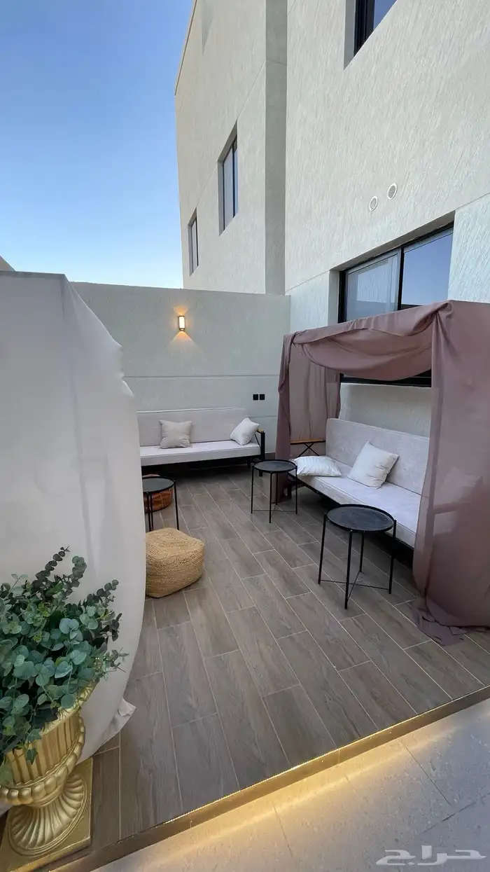 فلة للبيع واحة الشرقية ( الشعلة ) 26