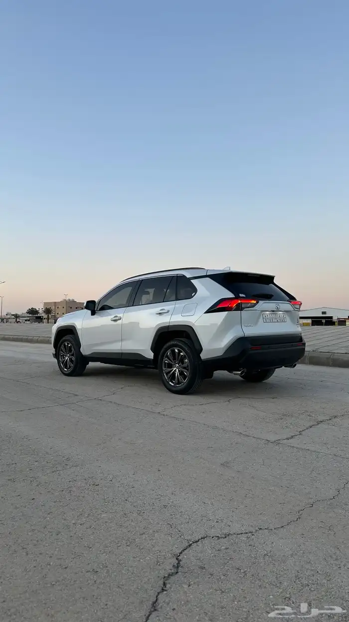 راف فور 2025 نص فل دبل شبه جديد وكالة ممشي قليل 15