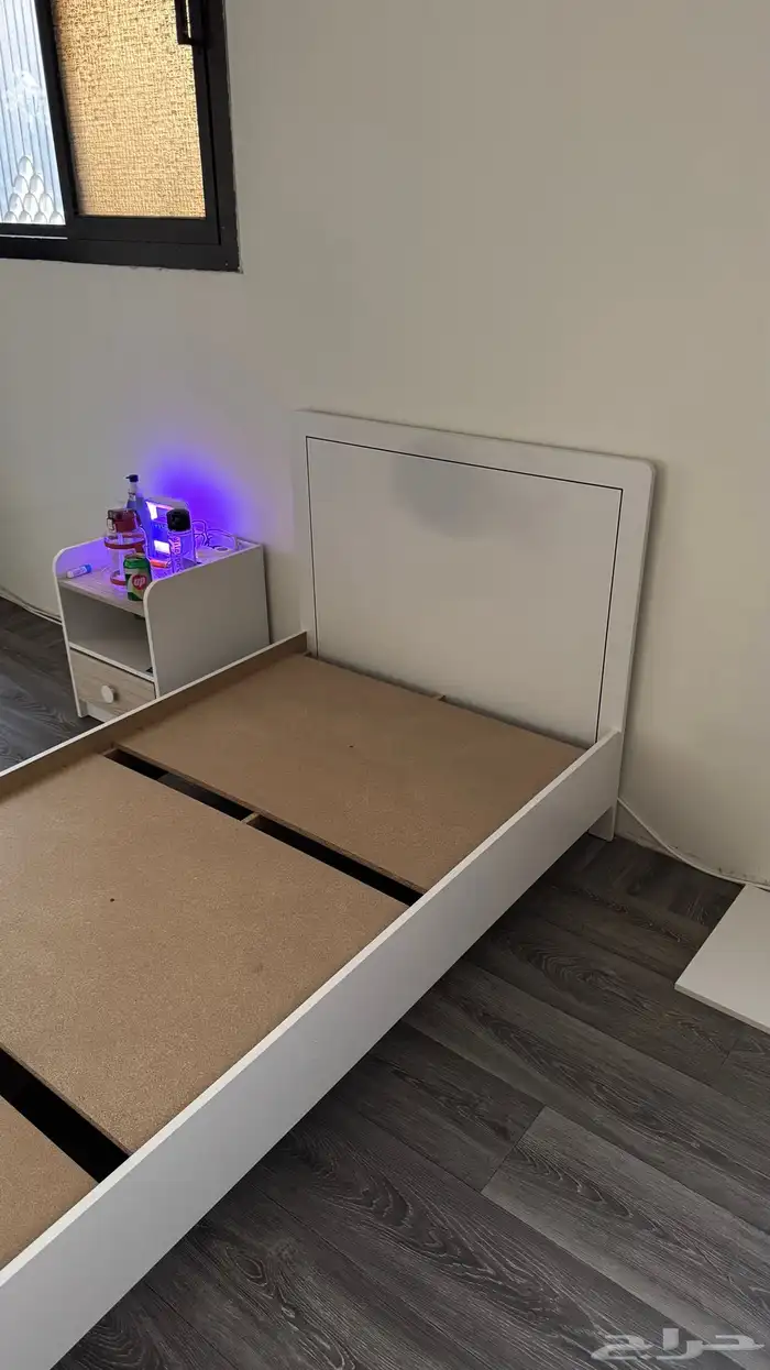 سرير اطفال 0