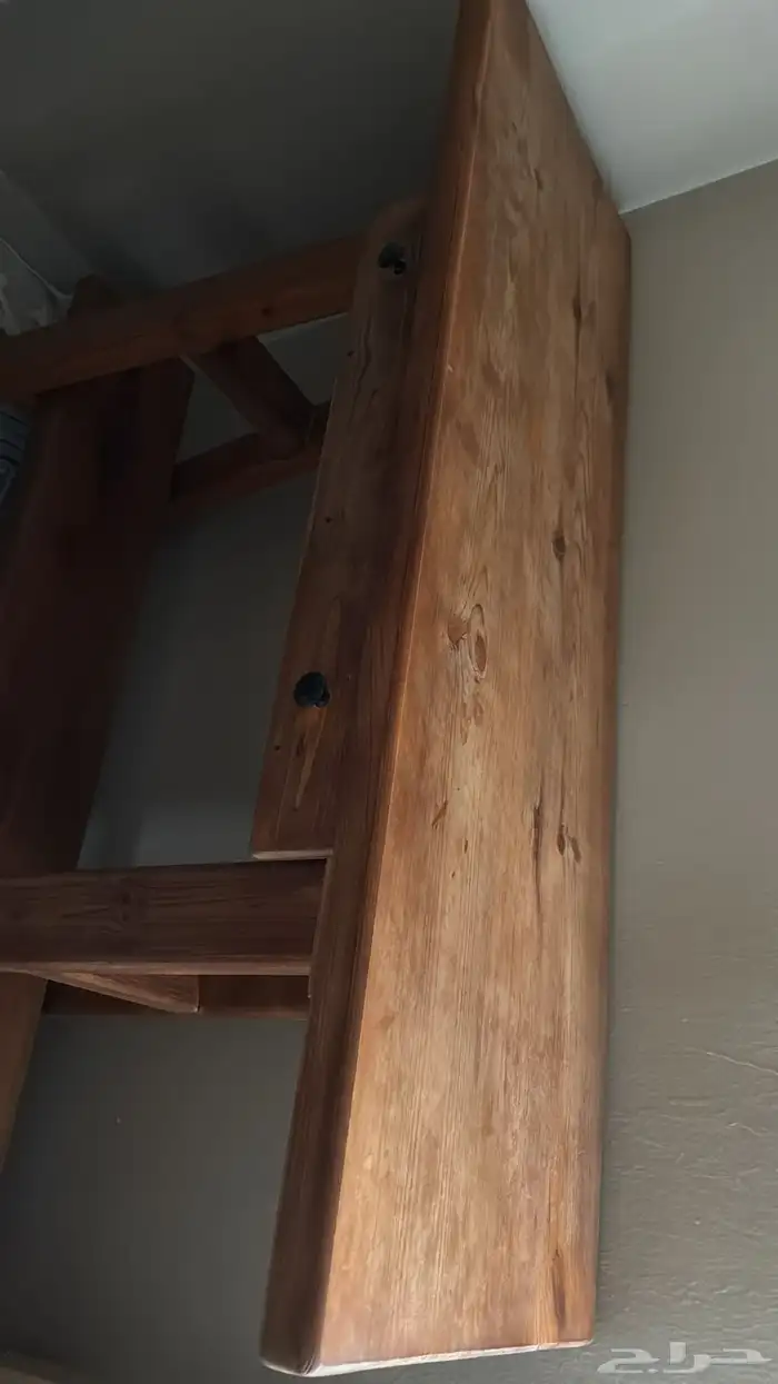 طاوله ركن قهوه كلاسك خشب طبيعي مع رف خشبي 0