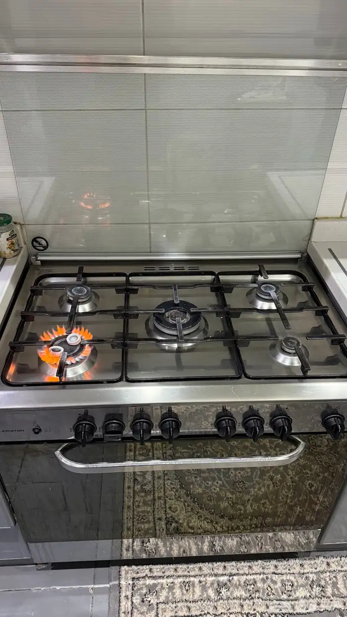 فرن وفريزر للبيع 0