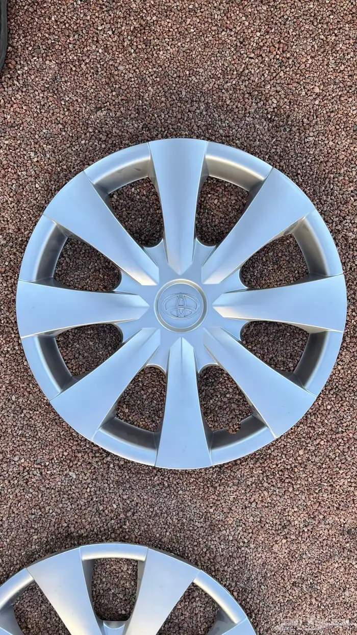 طيس كورولا 2008 جديده 10