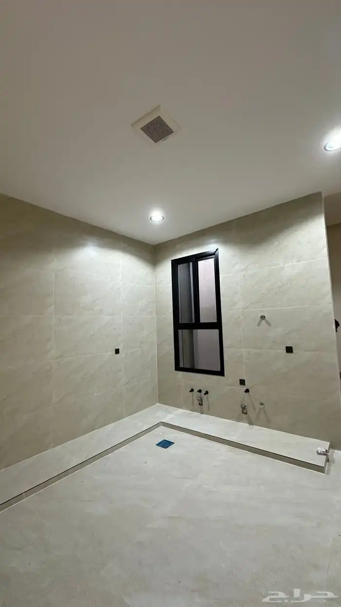 للبيع فله في الخرج حي الواحه 19