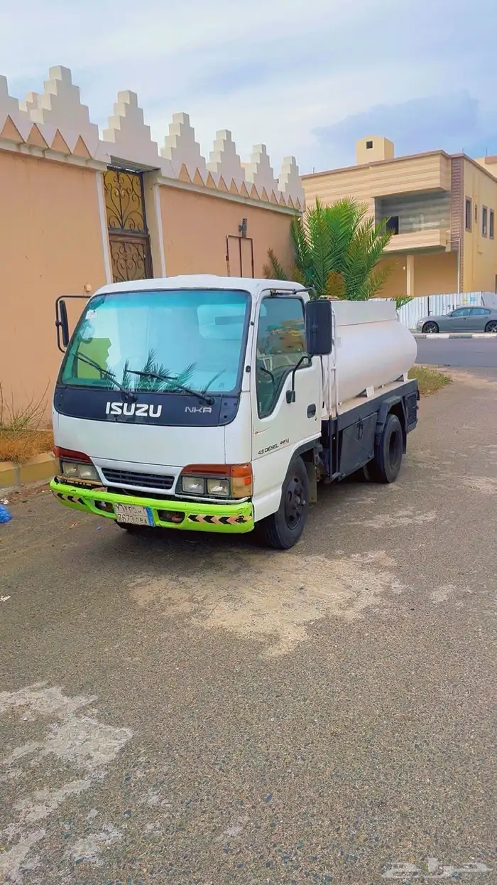 دينا ايسوزو وايت ( صهريج ) 2002 للبيع 0