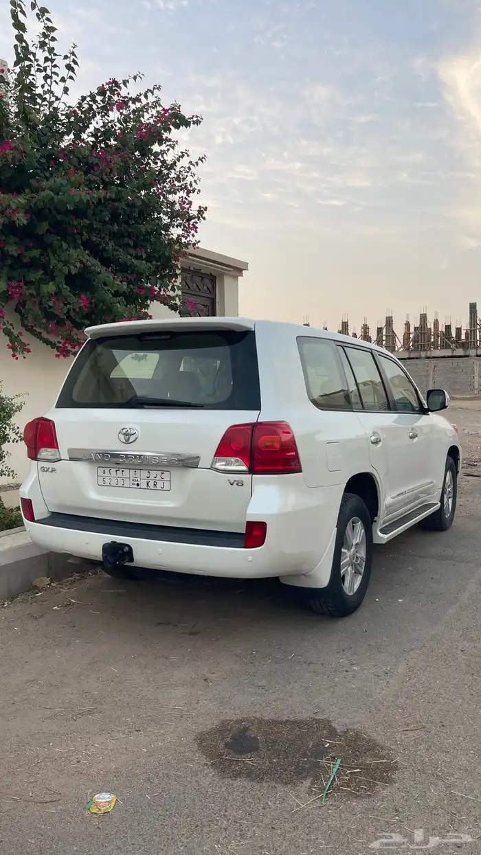 لاندكروزر 2014 4