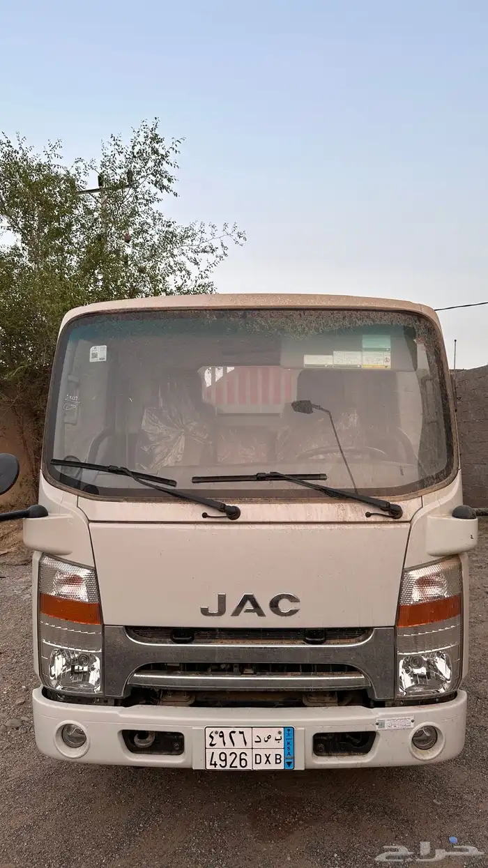 قلاب جاك 3 طن 2022 شبه جديد 0