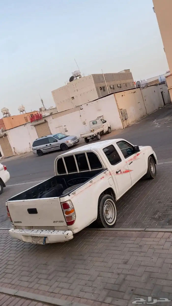 للبيع مازدا موديل2010 3