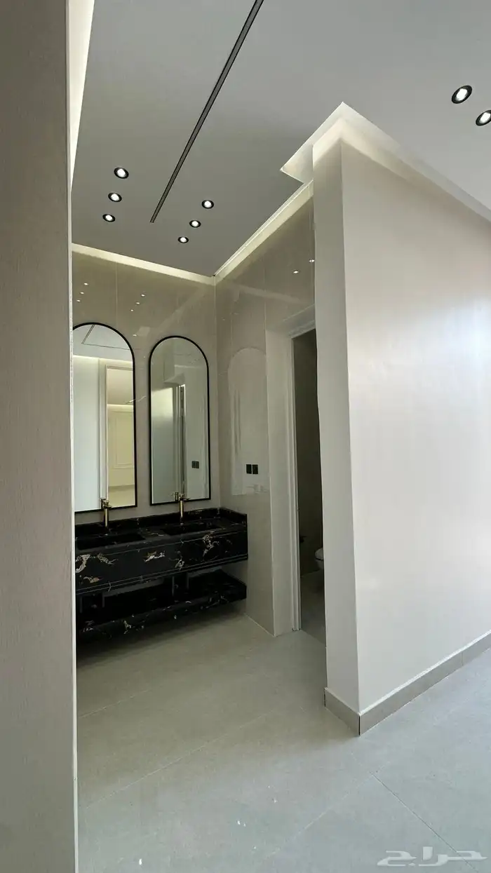 للبيع فله في الخرج حي الواحه 10