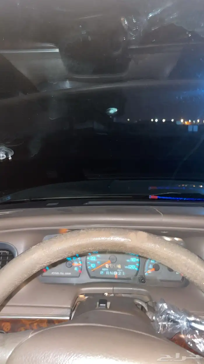 فورد 97ماركيز 10