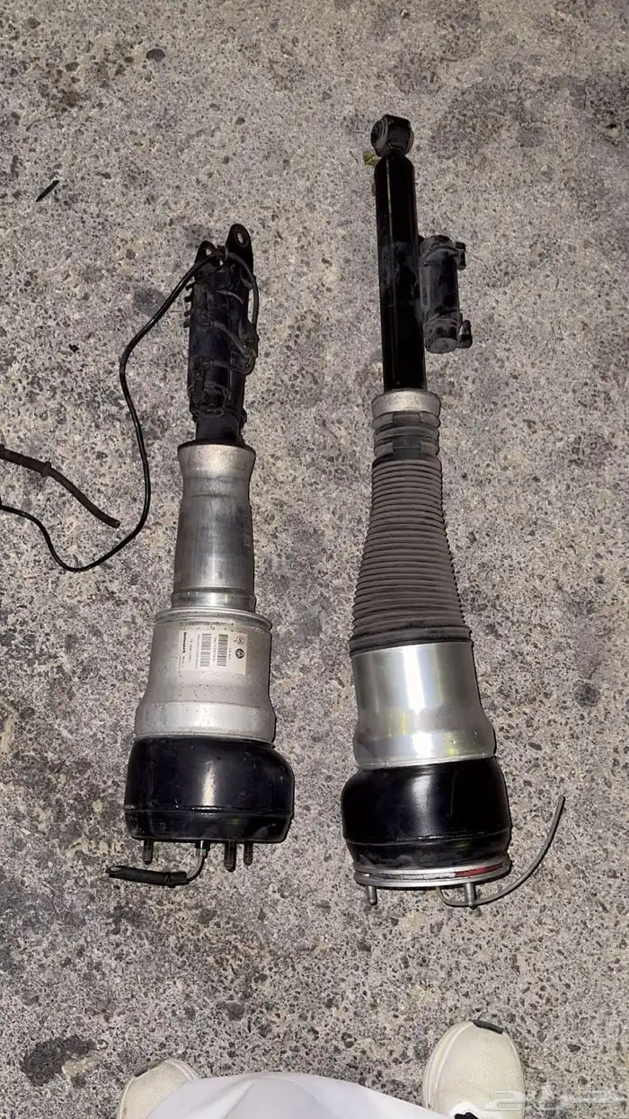 للبيع مساعدات خلفي وامامي. وهبات امامي حق مرسدس S500 1