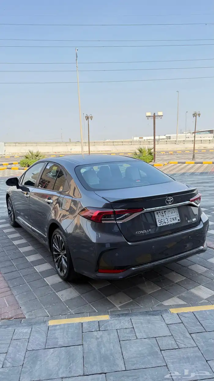 للبيع كورولا 2025 فل كامل - مكينه 2.0 4