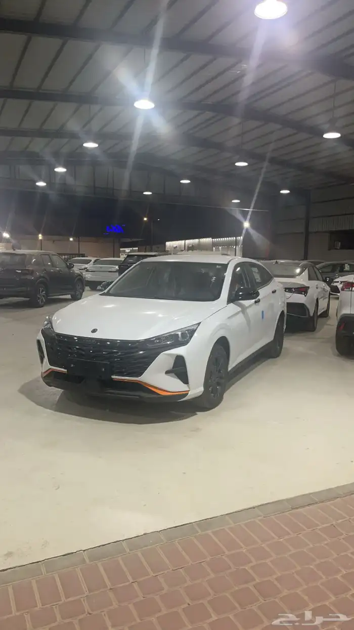 للبيع موديل 2025 أصفار صادر لوحات 0