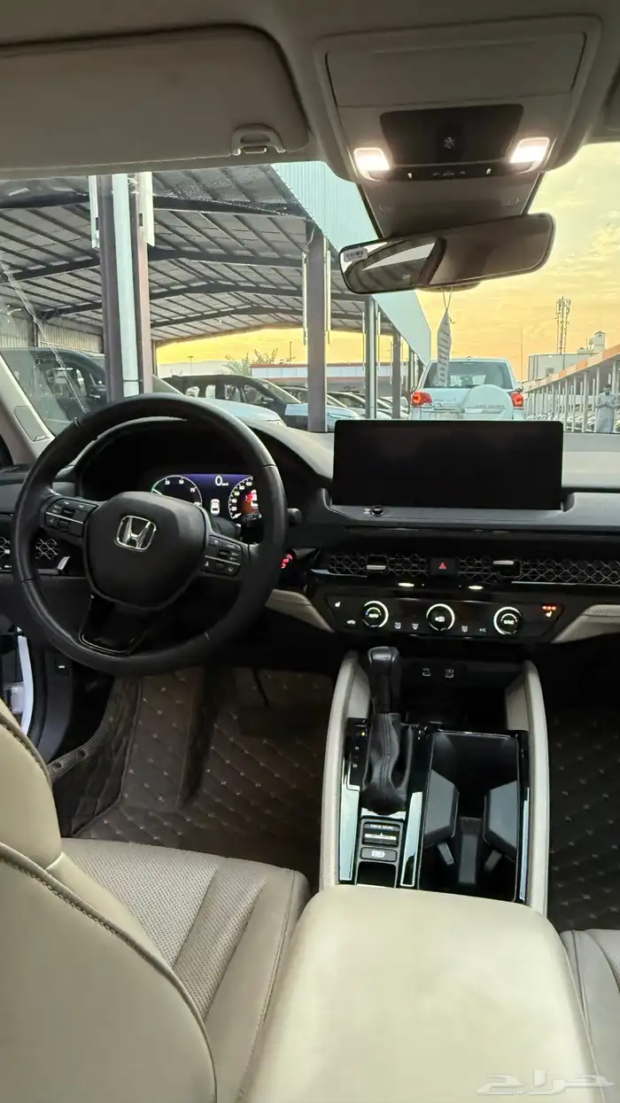 هوندا اكورد 2023 هايبرد EX-L فل كامل عداد 36 الف 15