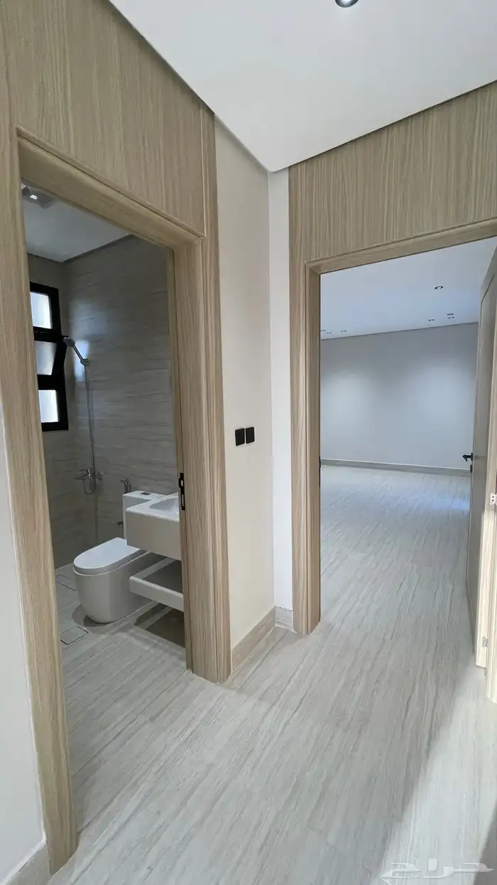 فلة للبيع واحة الشرقية ( الشعلة ) 48