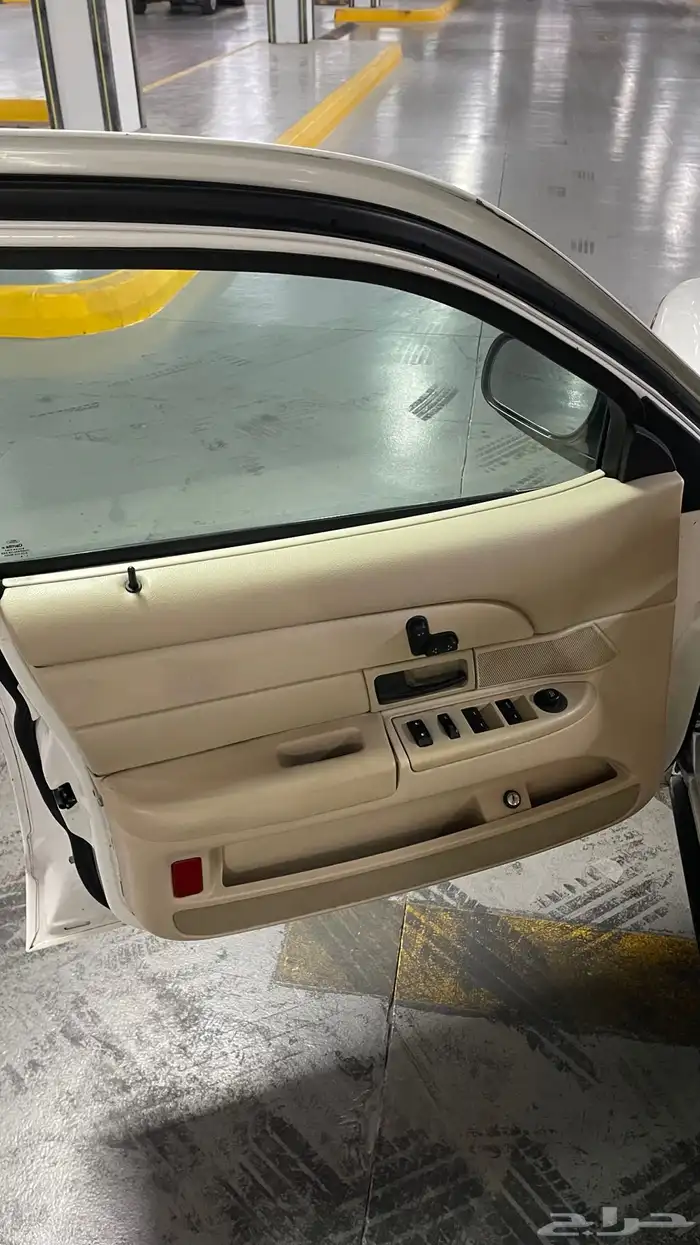 فورد كروان فكتوريا 11