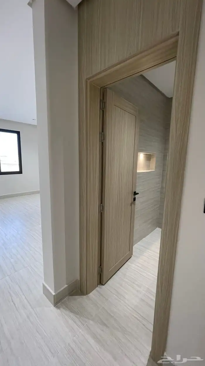 فلة للبيع واحة الشرقية ( الشعلة ) 32