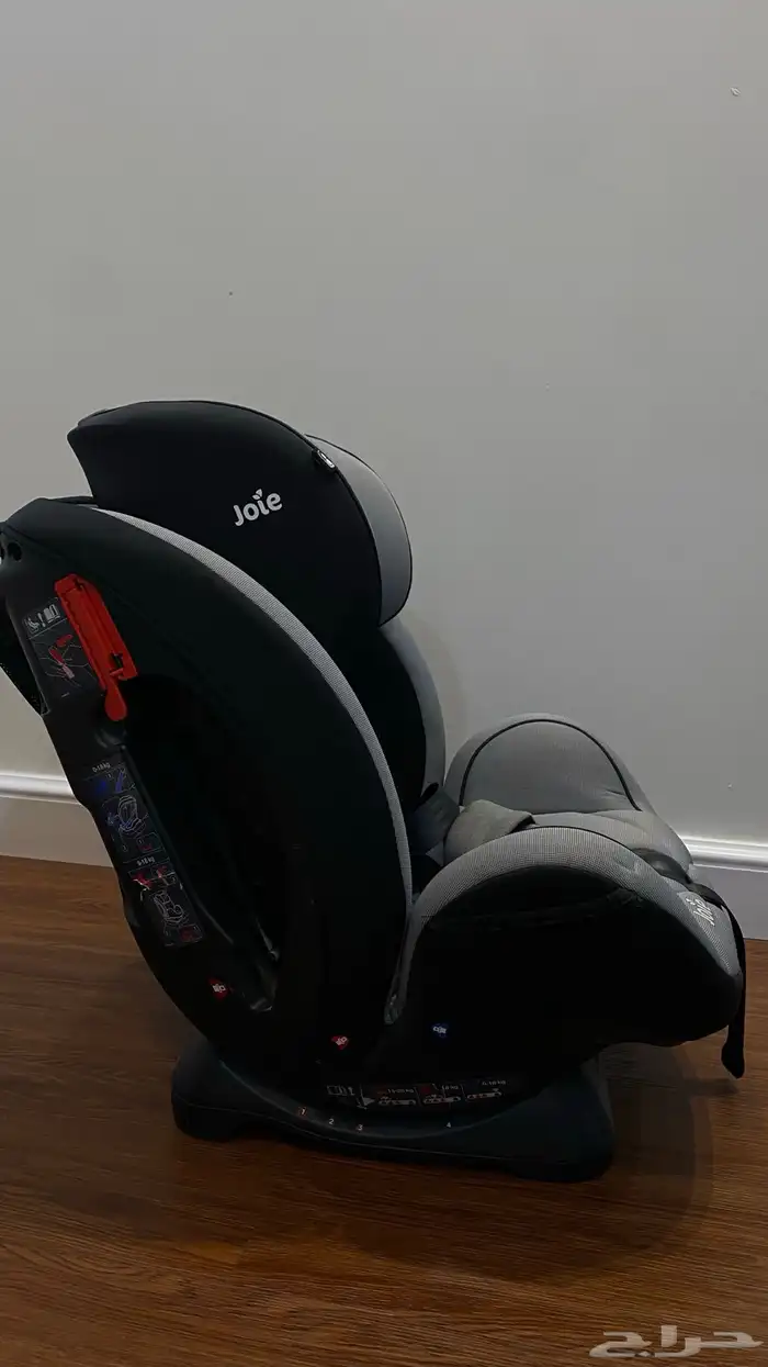 كرسي سيارة للاطفال من joje نظيف استخدام شهر فقط 5