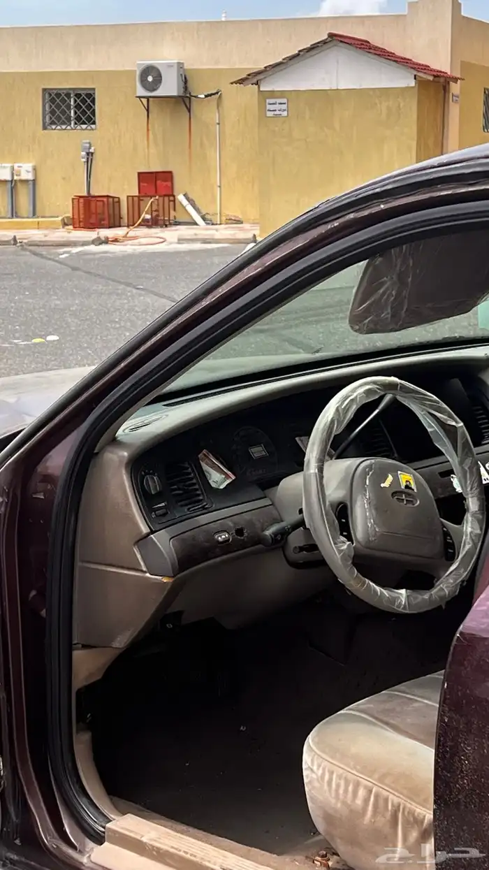 سياره فورد 8