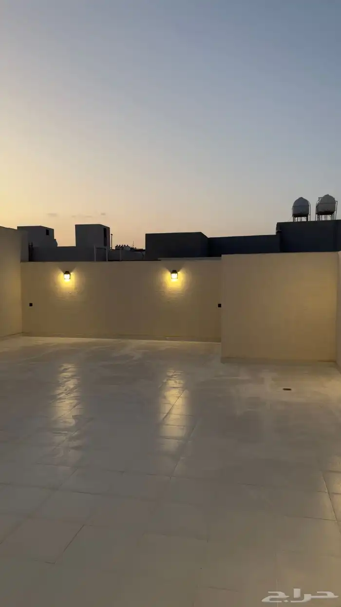 فلل للبيع الحلقه الشرقيه بمساحات غرف واسعه 9