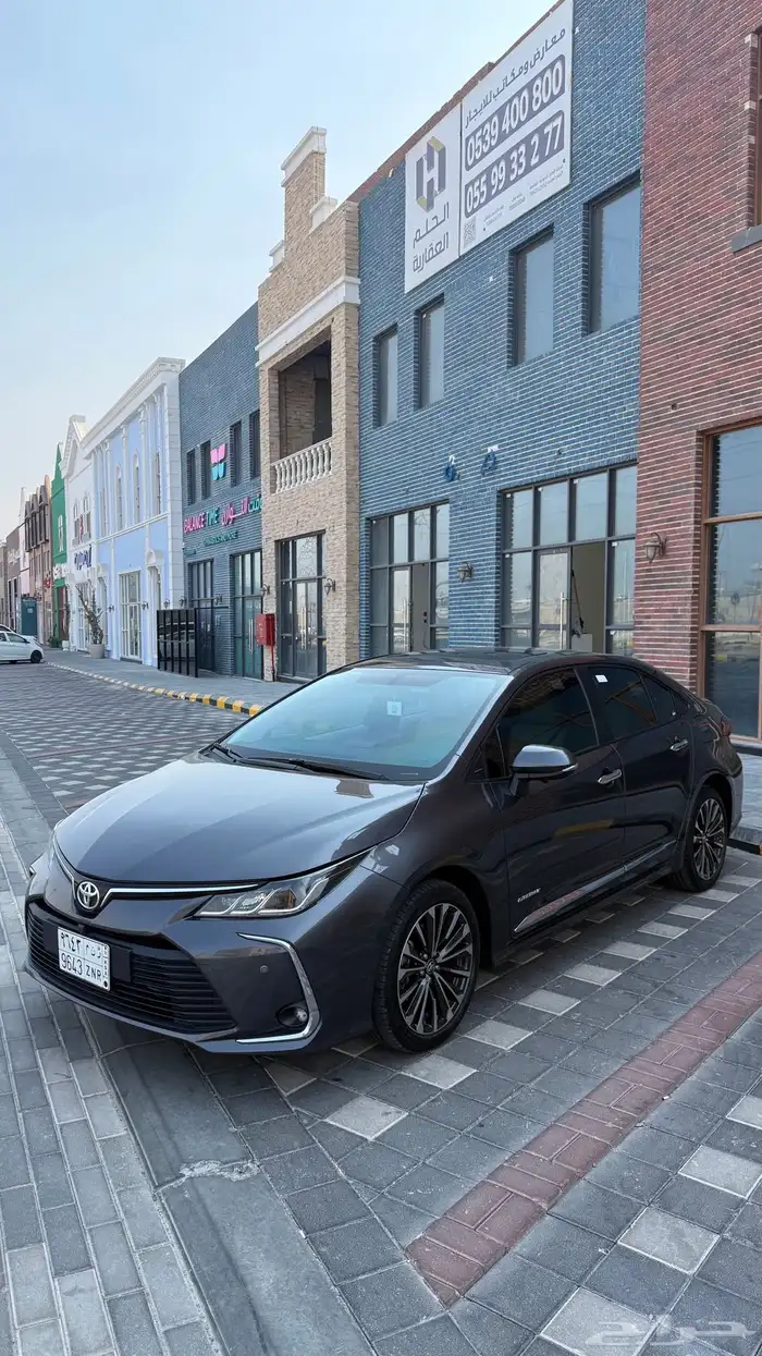 للبيع كورولا 2025 فل كامل - مكينه 2.0 1