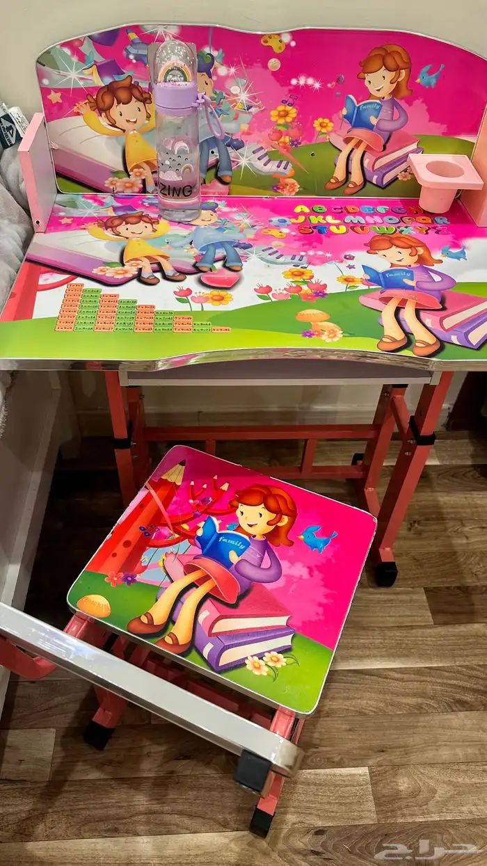 للبيع طاوله اطفال نضيفه سبب البيع مااحتاجها 0