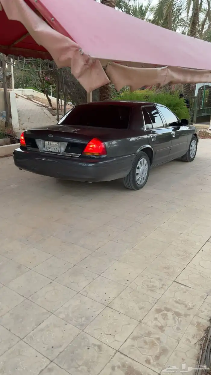 فورد فكتوريا بوليسي 2004 p71 7