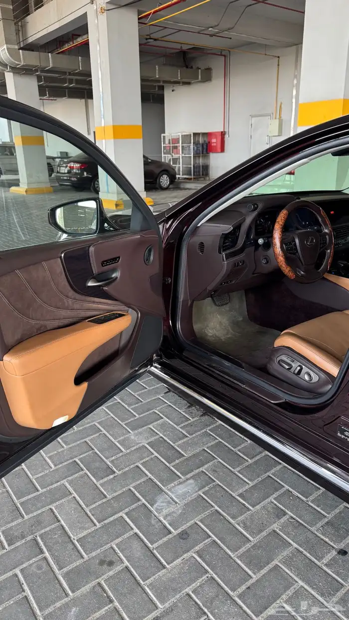 لكزس LS350 19