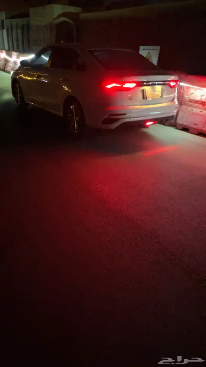 جيلي امجراند ستاندر 2023 5