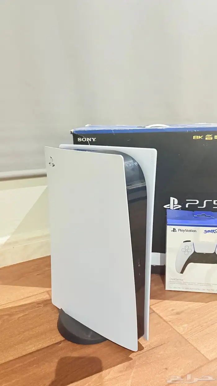 سوني فايف نظيف مع جميع ملحقاته للبيع مستعجل 0