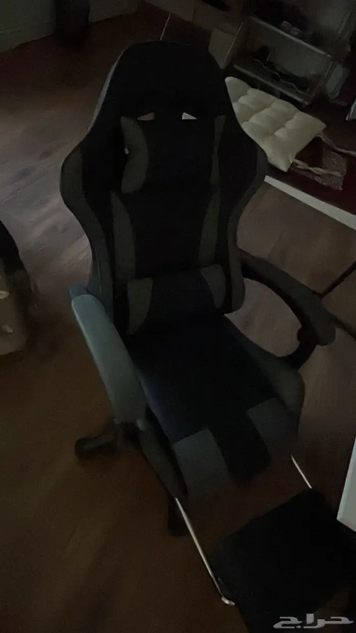 طاوله وكرسي قيمنق 0