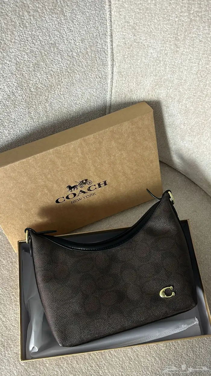 شنط كوتش طبق الأصل 0