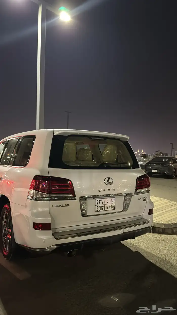 جيب لكزس 2015 ممشى قليل 10