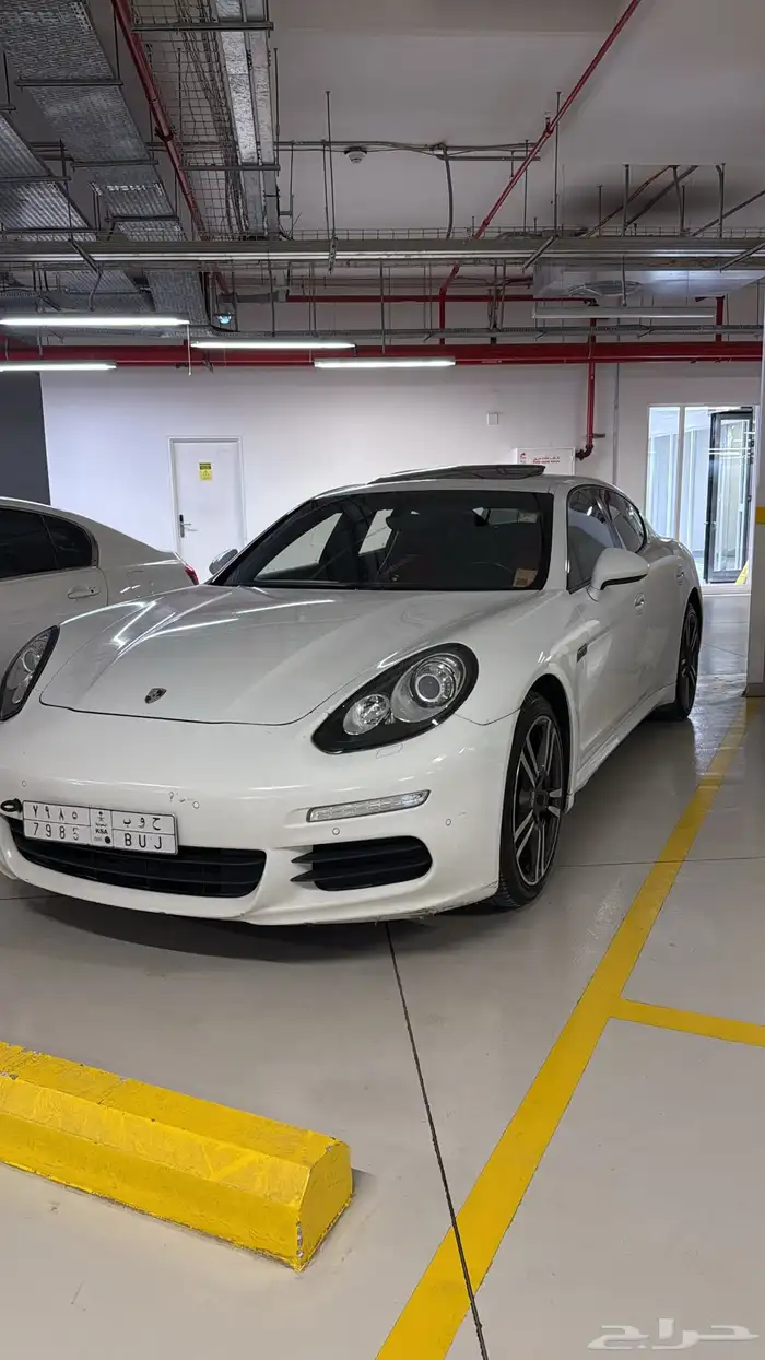 بورش بانيميرا 4S موديل 2014 3