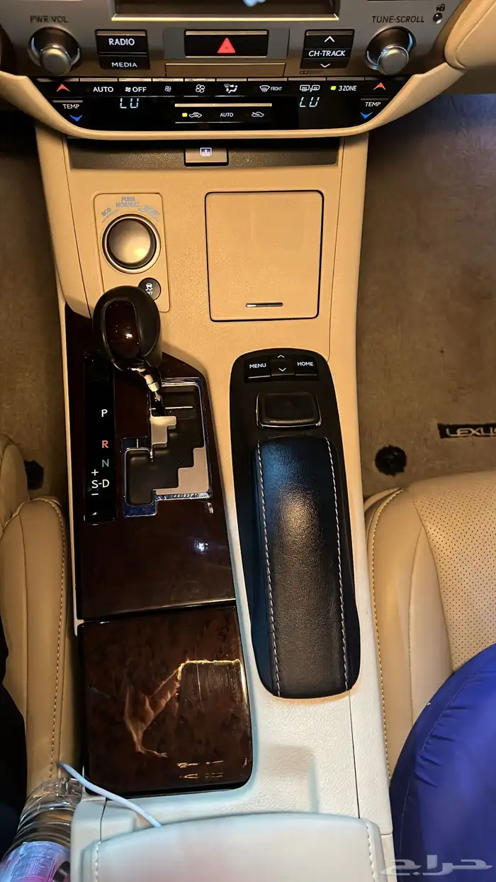 لكزس ES موديل 2015 سعودي 1