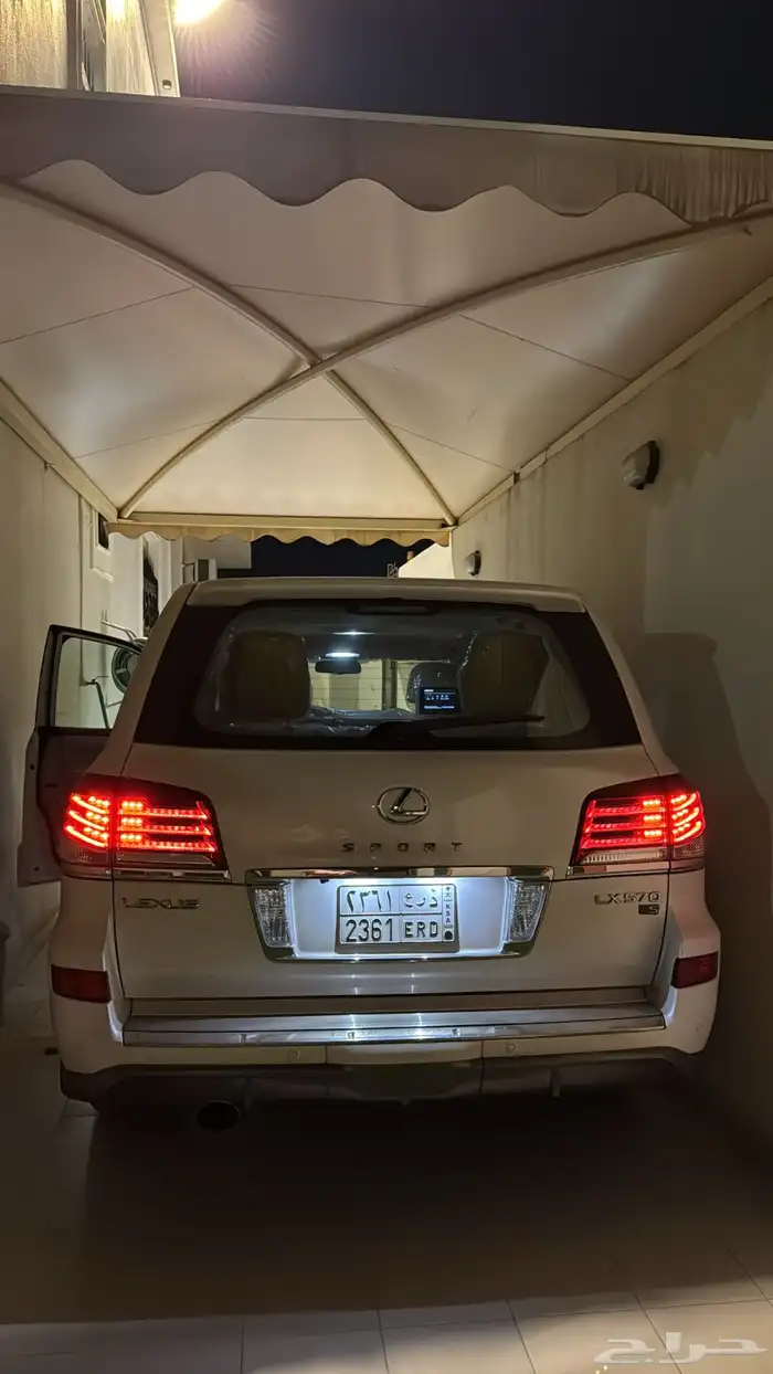 جيب لكزس 2015 ممشى قليل 12