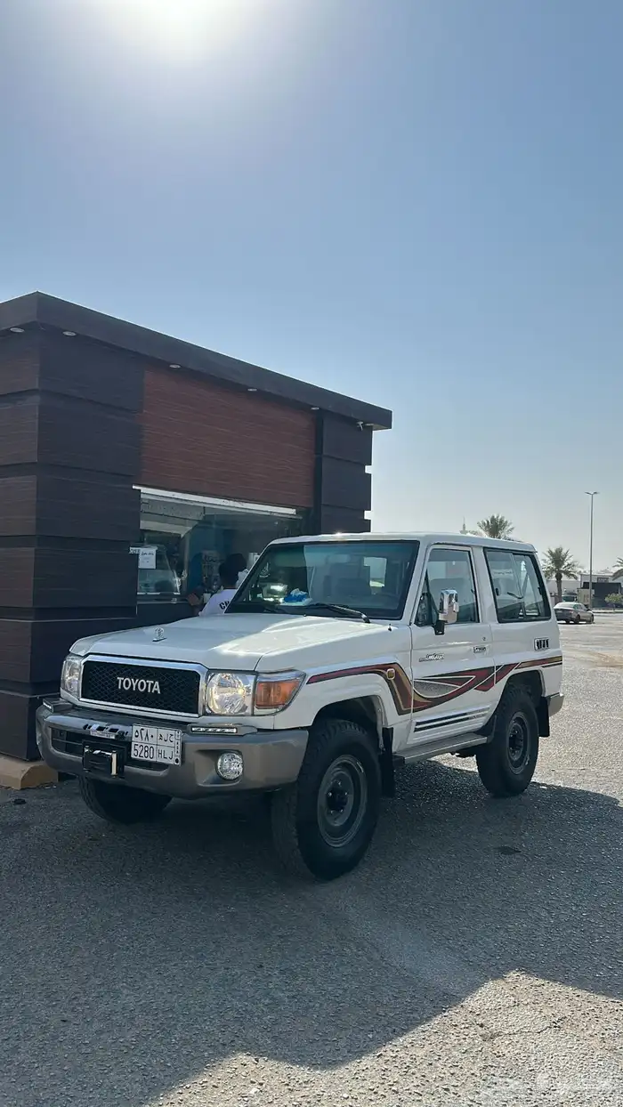 للبيع جيب ربع 2016 3