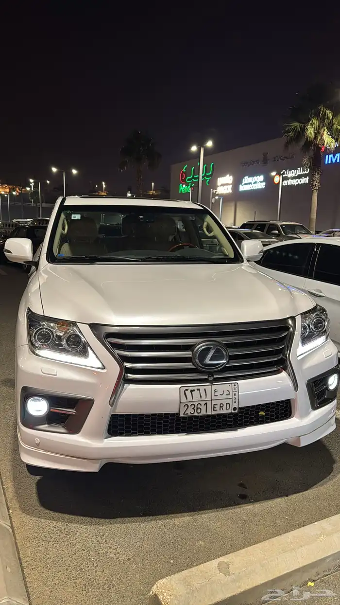 جيب لكزس 2015 ممشى قليل 3