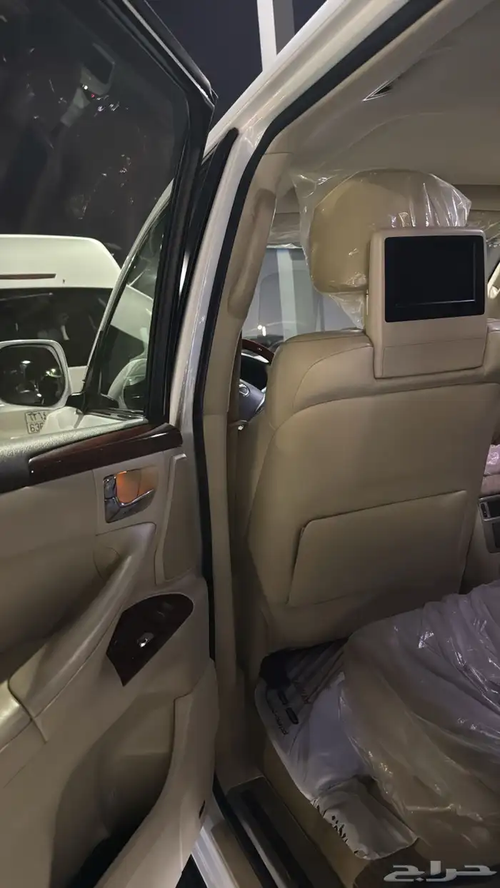 جيب لكزس 2015 ممشى قليل 5