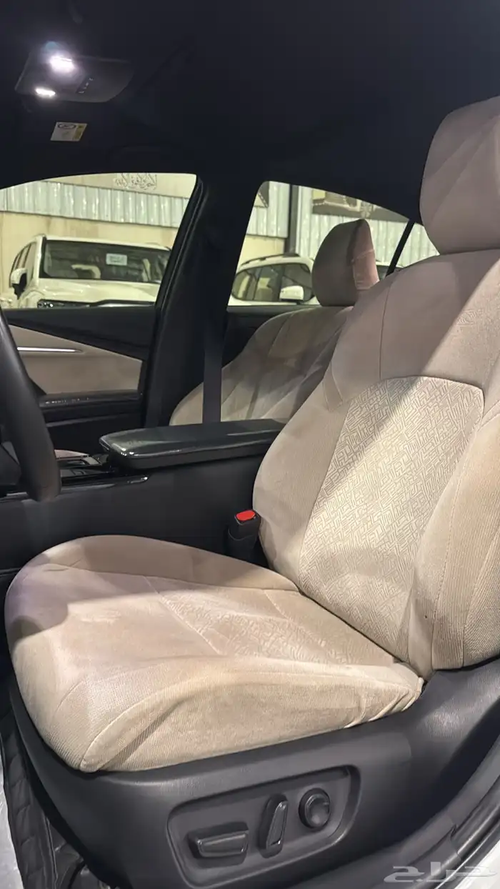 كامري 2025 LE 6